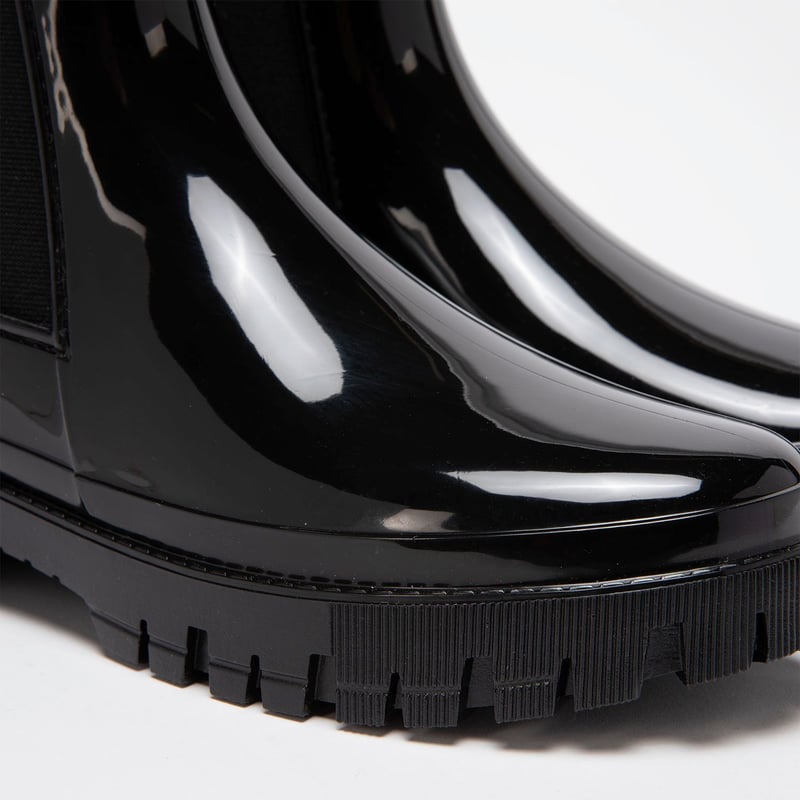 BOTA IMPERMEABLE NEGRA